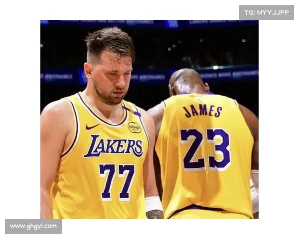 NBA最新动态:詹姆斯伤情更新库里三分神准东契奇领衔最佳阵容 NBA最新动态:詹姆斯伤情更新库里三分神准东契奇领衔最佳阵容